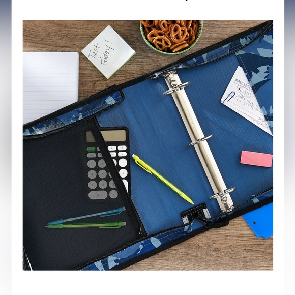 Zipper Binder, Dinosaur /Brand new with tags - Picture 2 of 9